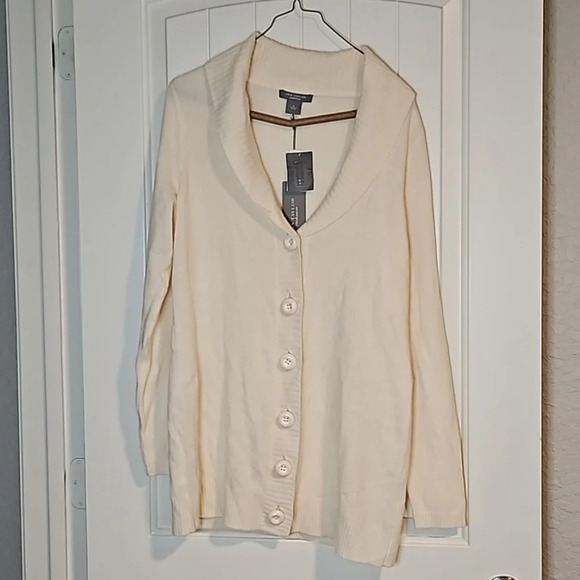 Ann Taylor Cream Cashmere Cardigan‎ - Picture 1 of 6